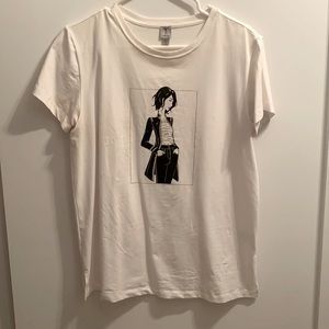 Tristan Medium white t-shirt with fashion lady & metallic gold details